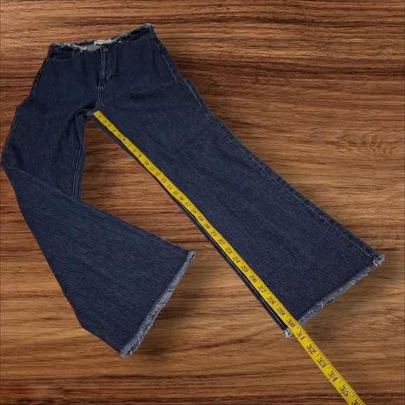 WeWoreWhat Frayed Waist & Hem High-Rise Straight Leg Blue Denim Jeans Size 28 - Picture 14 of 16